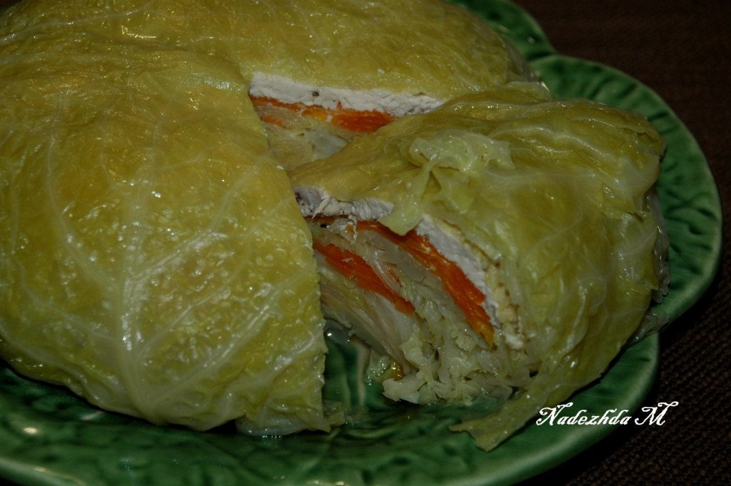 блюда из цветной капусты. фаршированный кочан капусты фаршем. постная фаршированная капуста. фаршированная цветная капуста запеченная в духовке. цветная капуста фаршированная мясом.