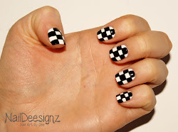 checkered nail dee