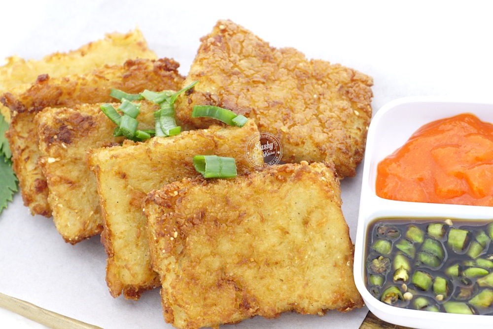 Kue Lobak Goreng (Chai Tow Kwai) - Bali Food Blogger 