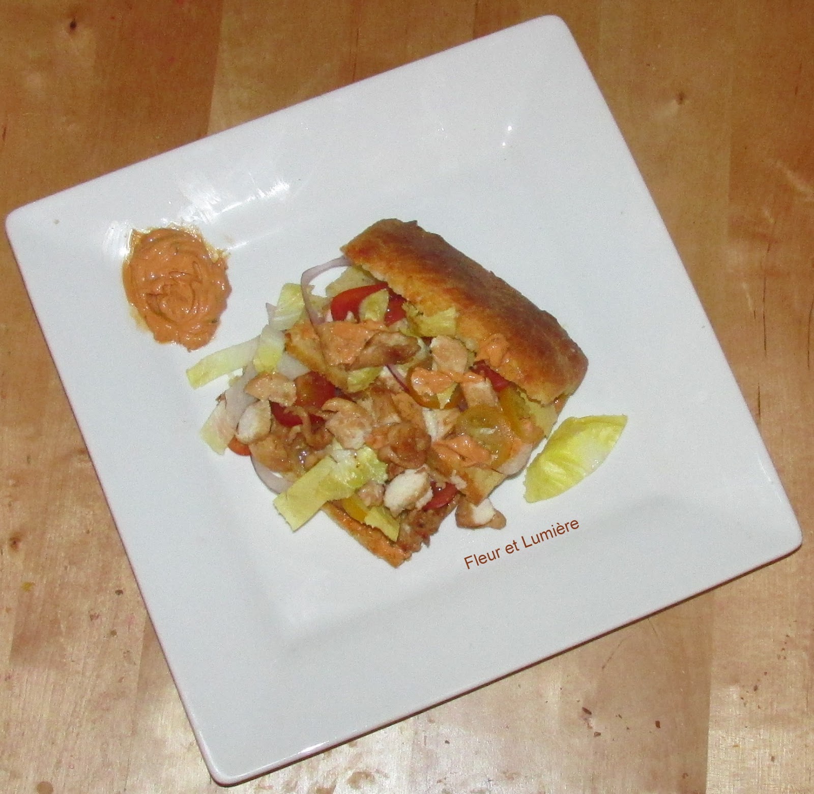 Fleur et Lumière "Kebab" maison Brioche, dinde, tomates, endive et