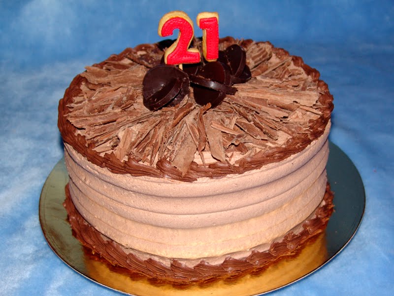Los dulces de Ana TARTA DE CHOCOLATE CON VIRUTAS DE CHOCOLATE Los dulces de Ana TARTA DE CHOCOLATE CON VIRUTAS DE CHOCOLATE
