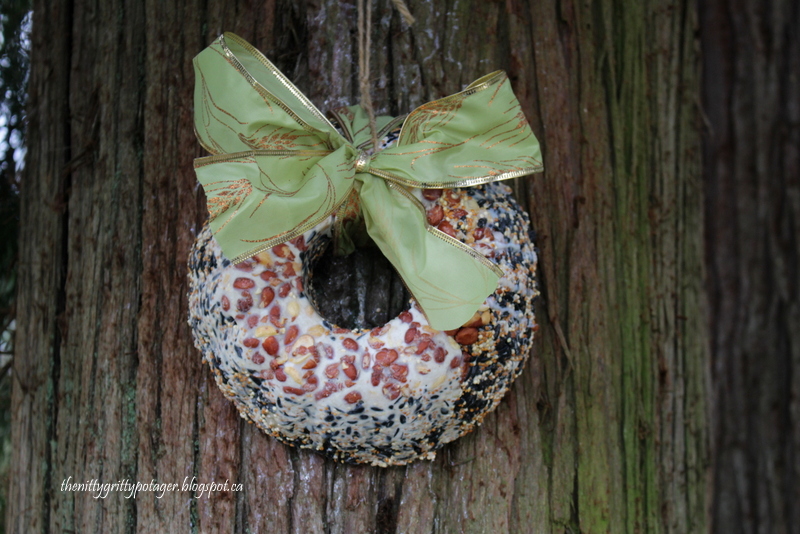 Birdseed Wreaths For The Birds. Reviewed