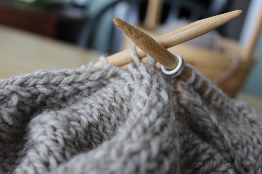 figknits: Knitting the Top-Down Raglan Cardigan, Part Three