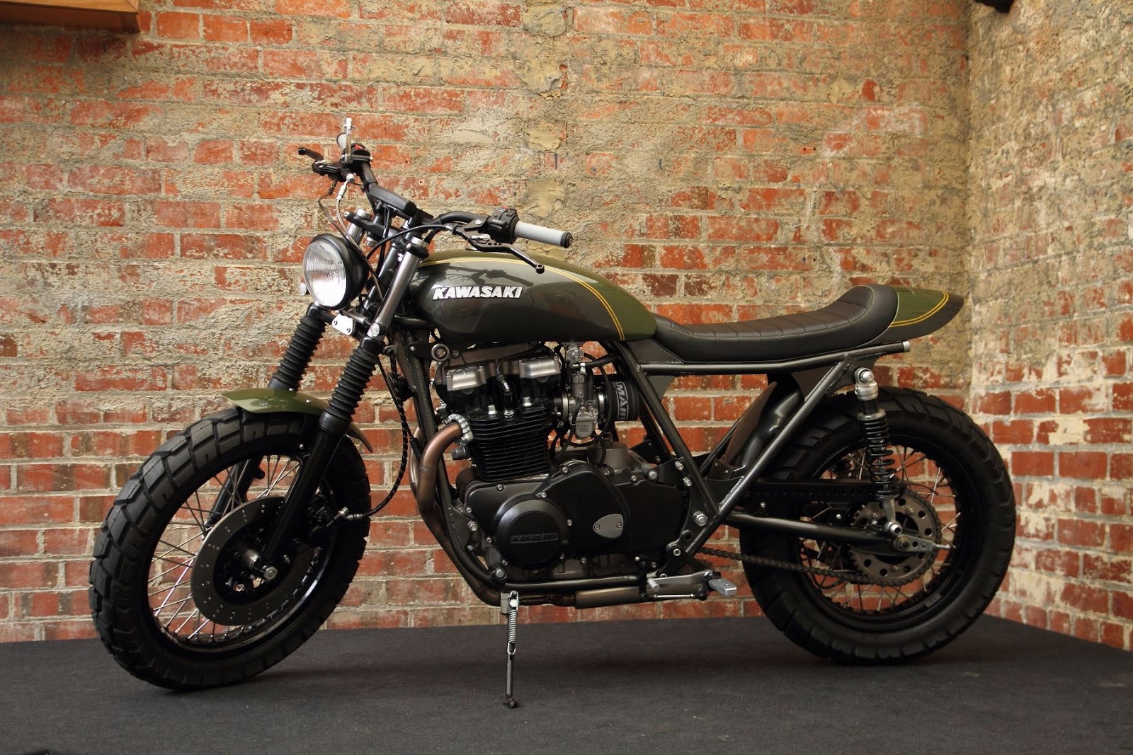 Kawasaki скремблер