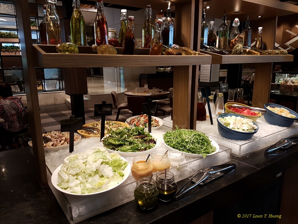 J65 At Hotel Jen Truefoodstory Next To Seafood It Is The Sushi Counter No Sashimi But They Have Normal Prawn Cuttlefish And Ones