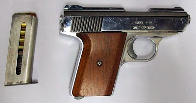 Loaded Pistol Discovered in Carry-on Bag (TYS) Loaded Pistol Discovered in Carry-on Bag (TYS)