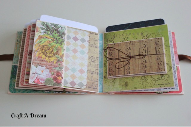 scrapbook-mini-album