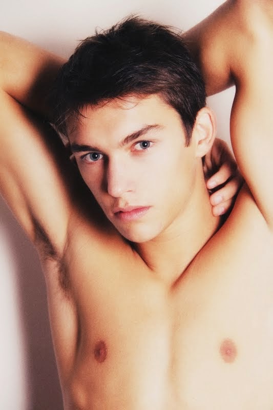 Красавчик Lucas Garcez
