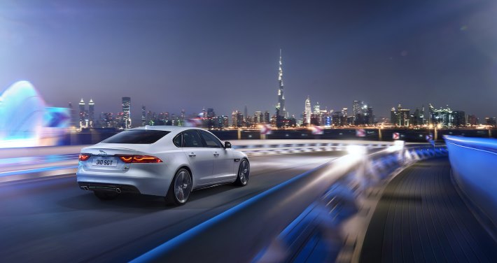 Image: 2016 Jaguar XF