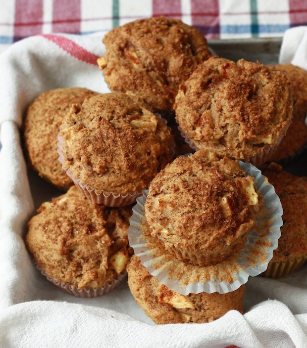 apple maple muffins recipe by seasonwithspice.com