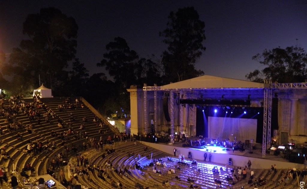 The Styrous® Viewfinder Paul Simon at the Greek Theater