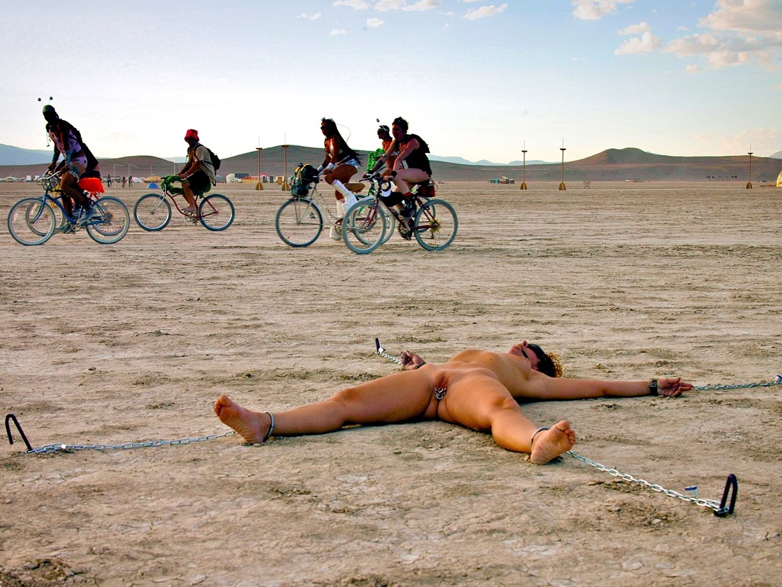 Burning man nide