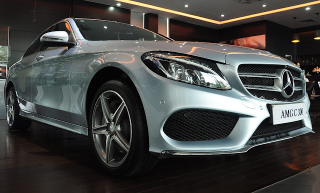 Thiết kế ngoại thất Mercedes C300 AMG Mercedes C300 AMG thiết kế thể thao mạnh mẽ