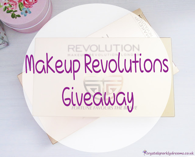 Crystal Sparkly Dreams First Impressions Makeup Revolution Palette