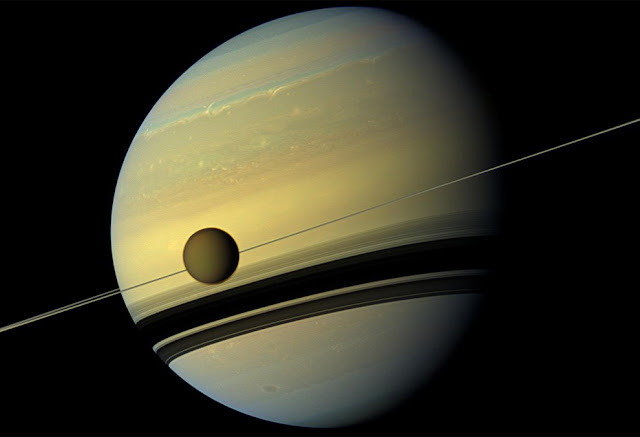 Titã e Saturno - Cassini