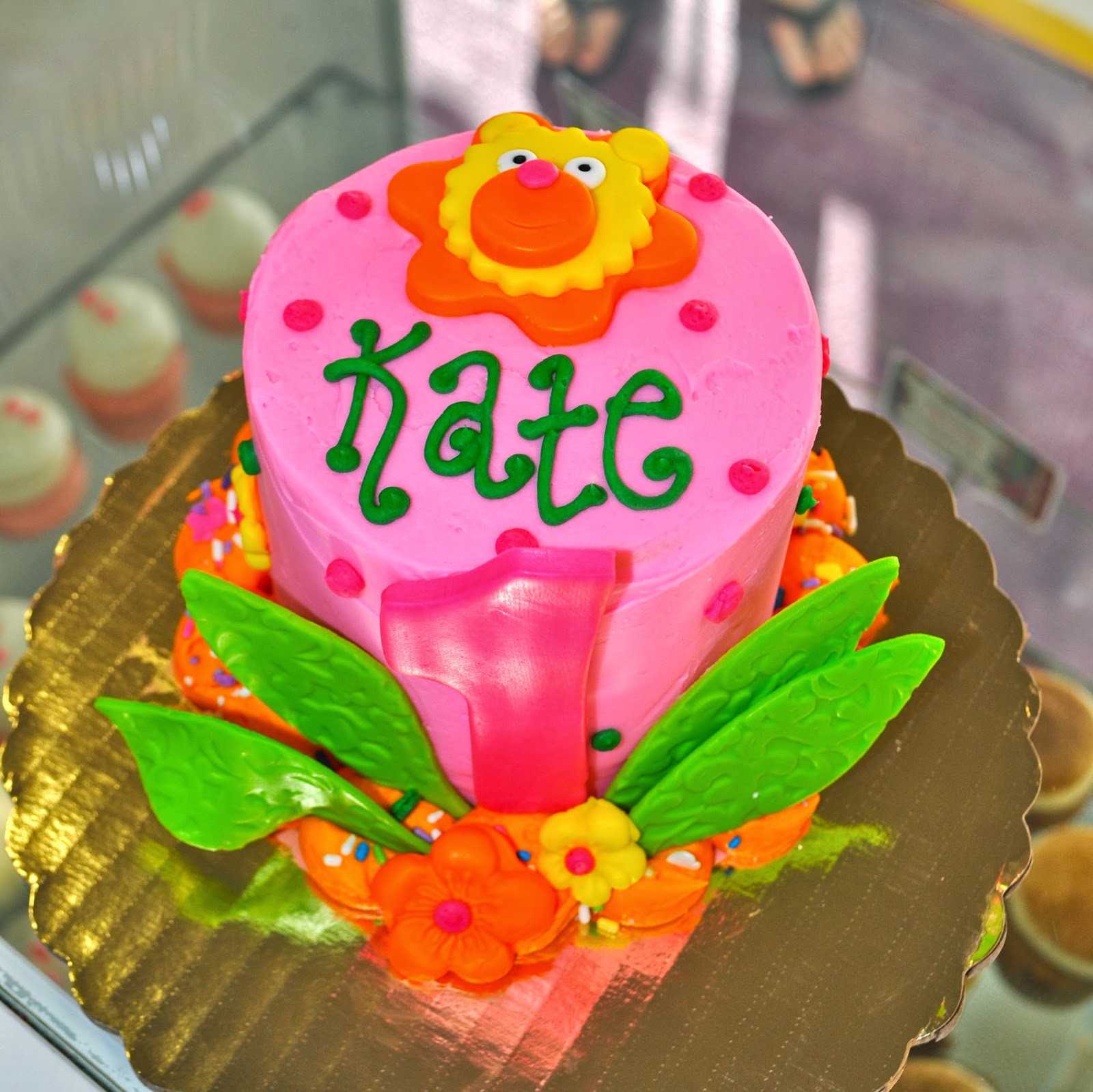 Leah's Sweet Treats Custom Cakes, Sprinkle Cakes, Wedding Cakes at