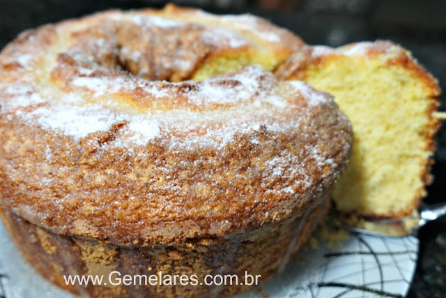 Bolo de laranja simples e fácil Bolo de laranja simples e fácil