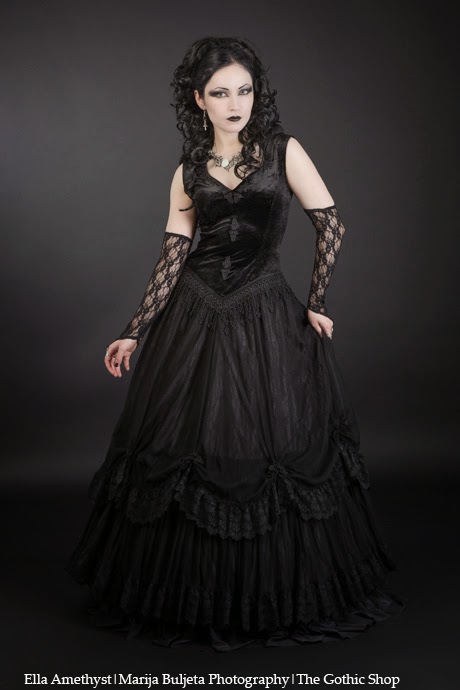 Ella Amethyst - Marija Buljeta Photography - Vampire Dress by Sinister