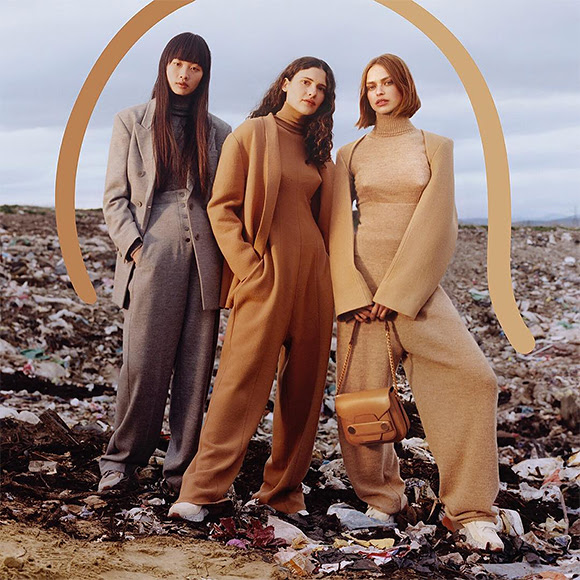 Stella McCartney lance sa nouvelle collection dans une déchetterie