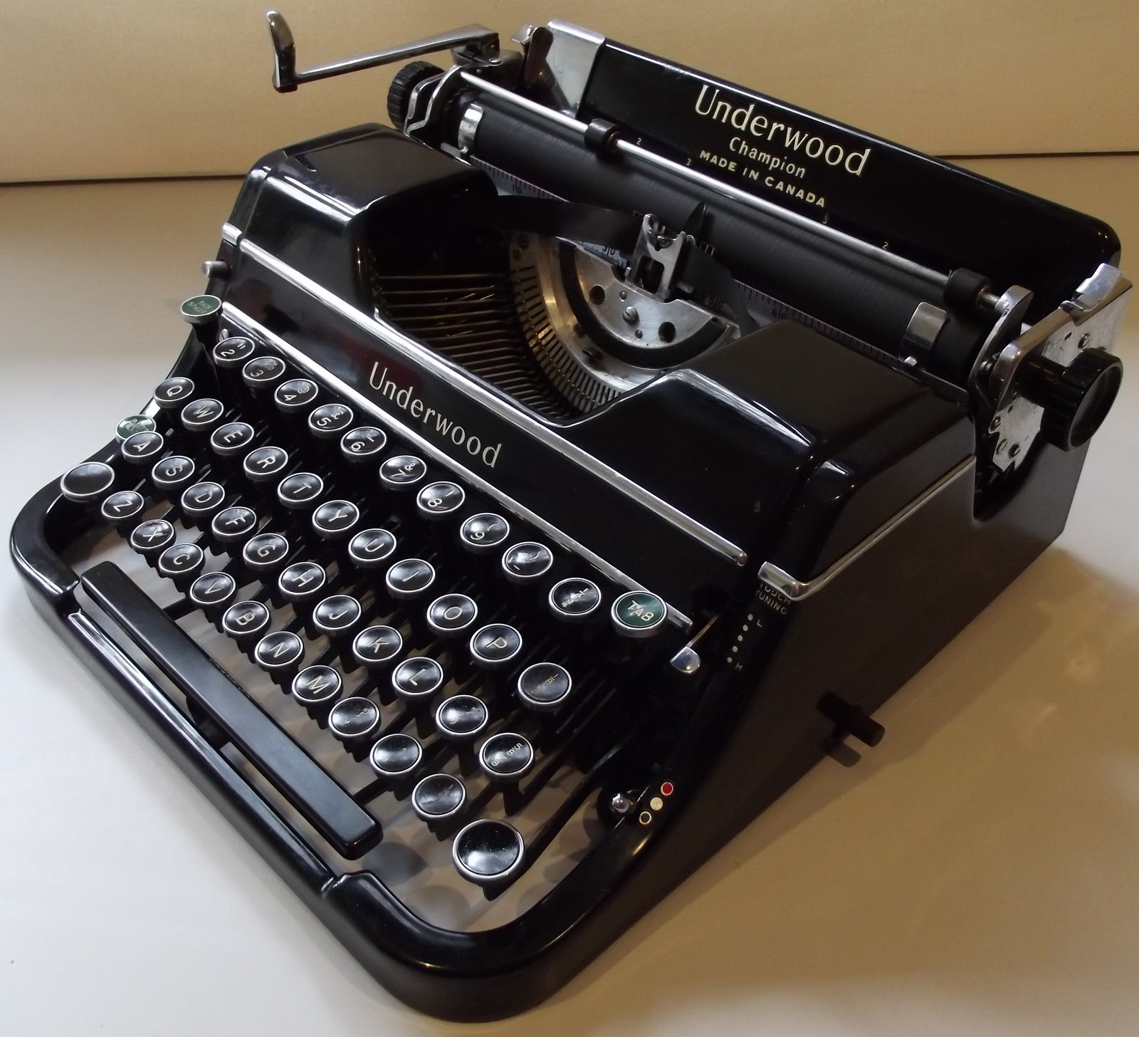 oz.Typewriter O Lucky Typewriter Collector!