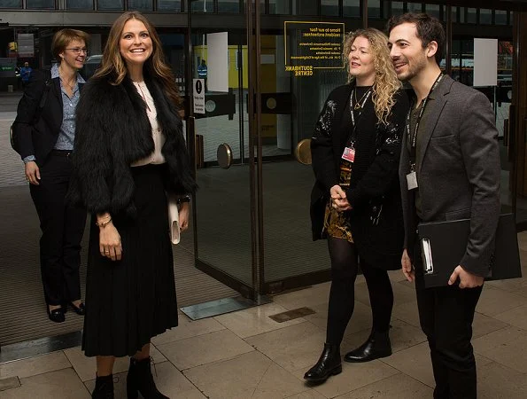 Princess Madeleine wore Vilshenko Cape T-shirt