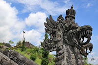 pura parahyangan agung jagatkartta