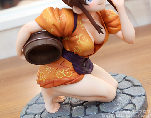 Minako Satake Poka Poka Service Figure