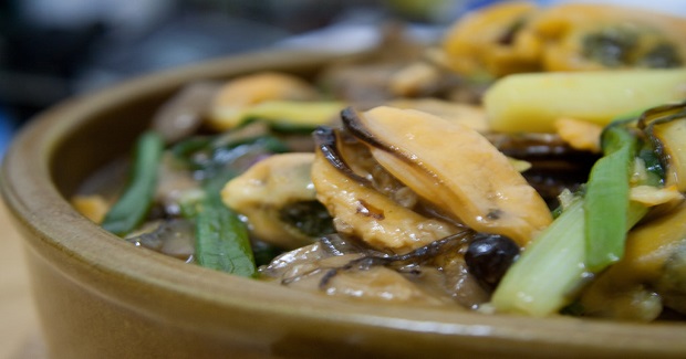 Shelled Mussels With Ginger And Spring Onions In Oyster Sauce Recipe Shelled Mussels With Ginger And Spring Onions In Oyster Sauce Recipe