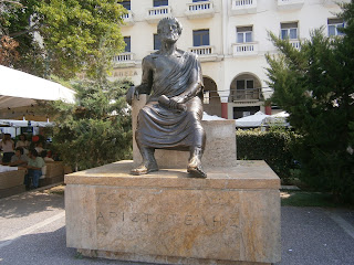ανδριάντας του Αριστοτέλη στην Θεσσαλονίκη