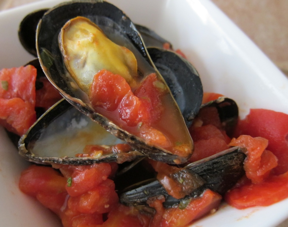 BitsMPieces Mussels in Spicy Broth