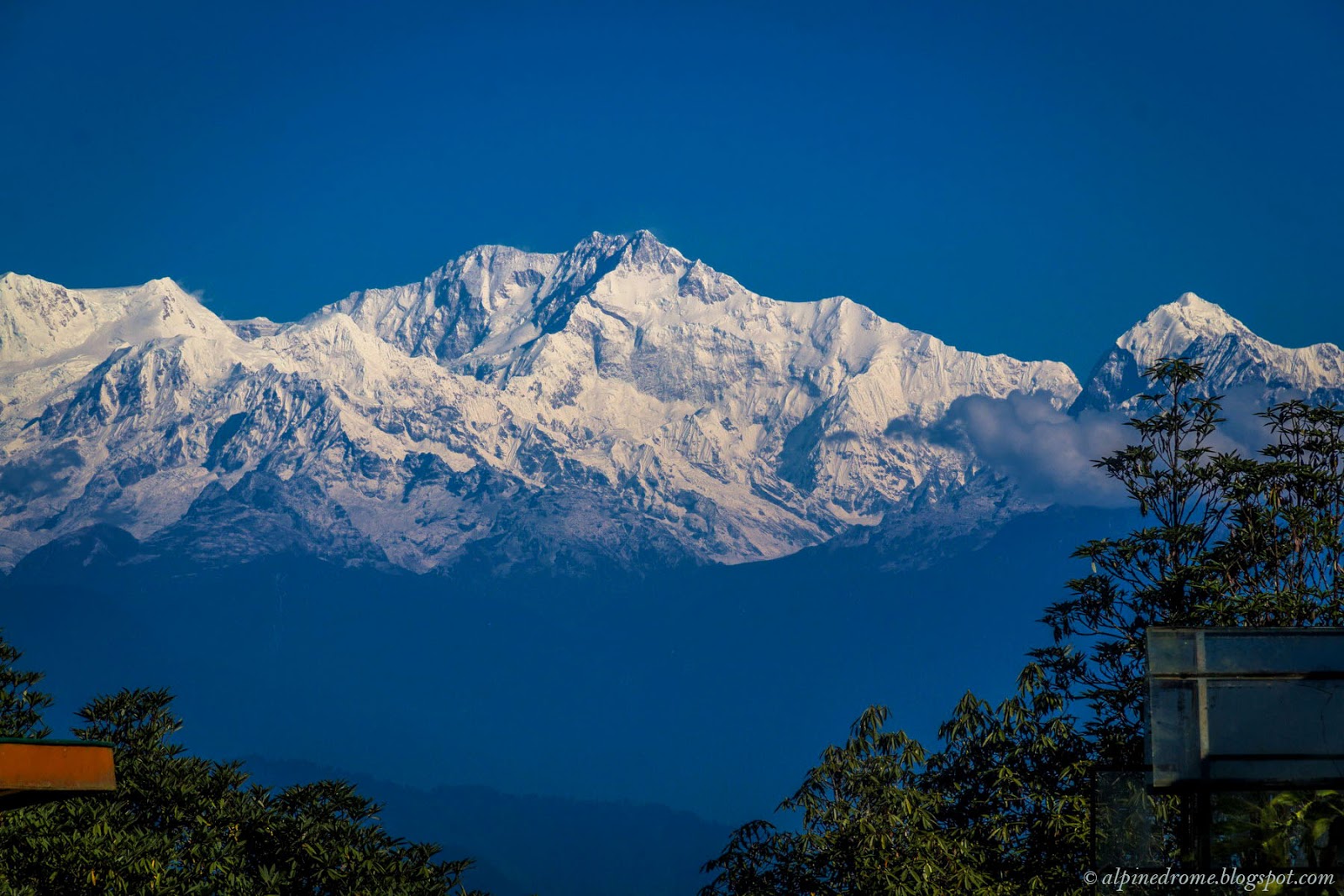 kanchenjunga trek from darjeeling