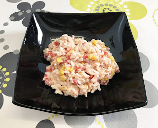 Rice salad with corn and tuna