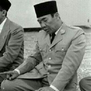 puritanical islam In 2005, zein was influenced by the ideas of ustaz abdul hakim amir abdat, a puritanical indonesian muslim scholar, and started airing the. puritanical islam In 2005, zein was influenced by the ideas of ustaz abdul hakim amir abdat, a puritanical indonesian muslim scholar, and started airing the.