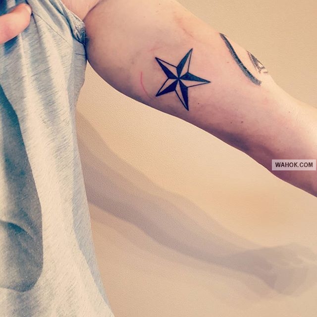 Gambar Tato Bintang Terbaru Di Lengan Tangan, Dada, Leher, Punggung Dan Kaki gambar tato bintang terbaik dan paling keren di dunia, gambar tato-tato bintang kaskus