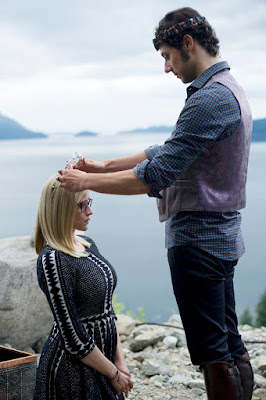 The Magicians Season 2 Olivia Taylor Dudley and Hale Appleman (25)