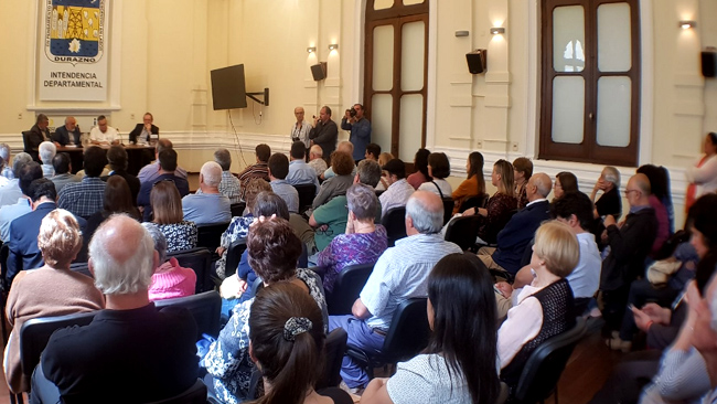 Presentaron libro "Historia de la educación en Durazno" - duraznodigital.uy