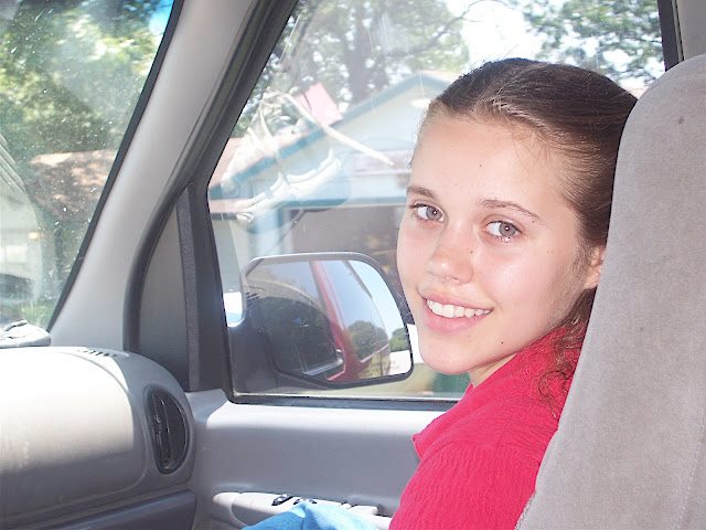 Duggar Fan Forever Fan Blog: Jessa Duggar Turns 20