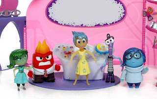 inside out headquarters playset figures