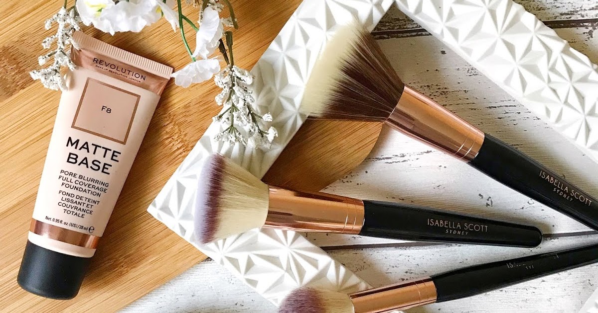 Review Revolution Matte Base Foundation & Conceal [ Beauty Obsessed ]