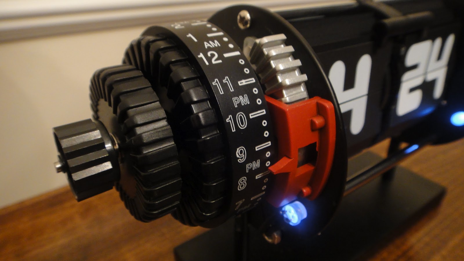 DAmacreviews Bomba Alarm Clock