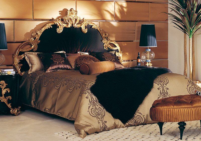 Elegant royal bed with comfort bedding and linen Stylish Home Decors