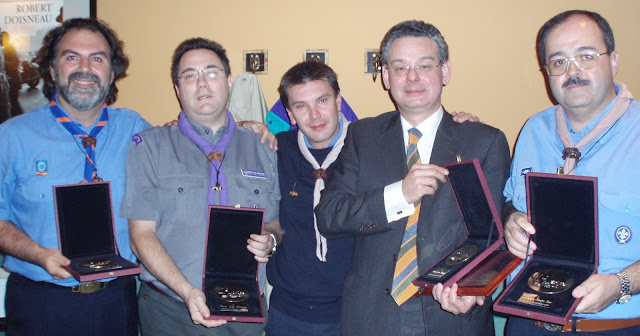 Resultado de imagen de antonio alaminos medalla al merito scout