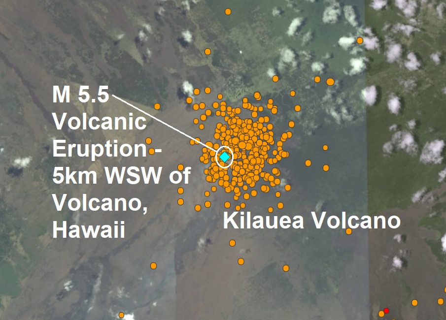 Kilauea Volcano crater is compromised and is clearly unstable as 500 quakes and mag 5.5 explosion hit the stricken volcano in Hawaii Naamloos
