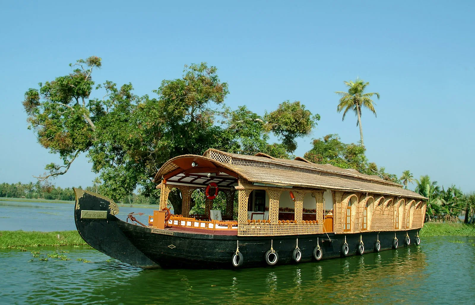 best houseboats in Kerala