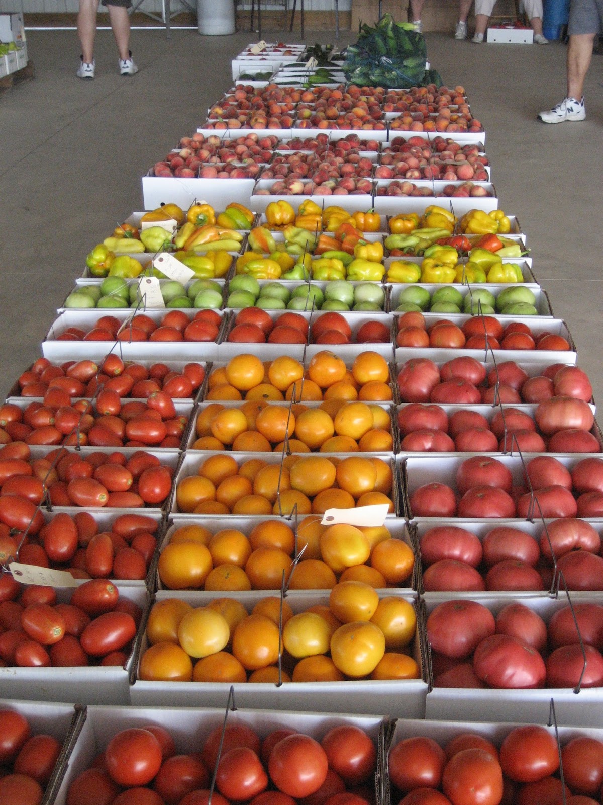Owl Creek Produce Auction A full sale barn three days each week. EAT
