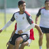 Alanís se queda en Chivas