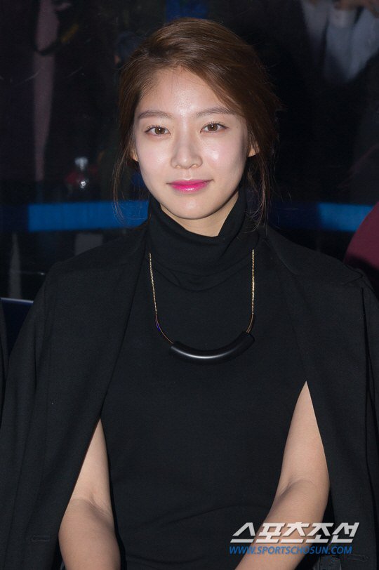 공승연 미시(?)같은 오늘자 패션위크 | 인스티즈