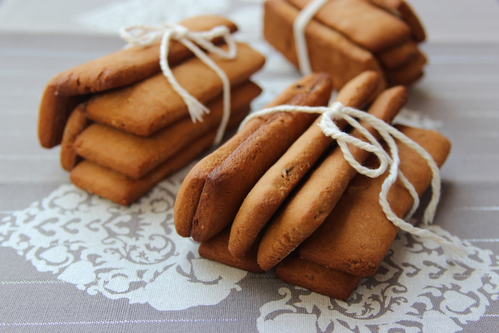 Lime or Lemon?: Simple &amp;quot;Aachener Printen&amp;quot; cookies, this time with figs ...