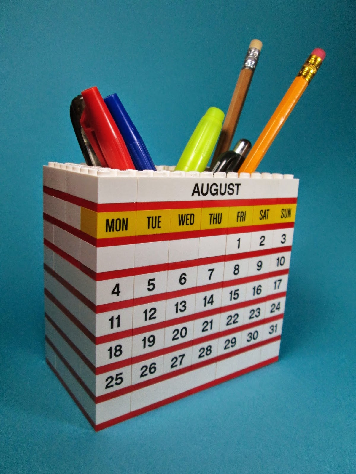 MOC LEGO Calendário de Agosto 2014