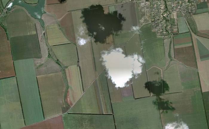 Glodosy cloud over the village in the Ukraine